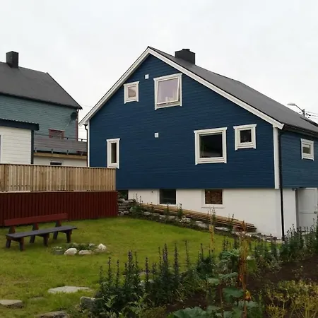 Blue House Ii At The End Of The World Апартаменты